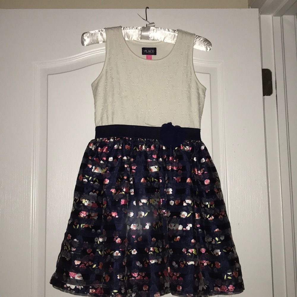 New,blue&white dress with a floral pattern & lace.